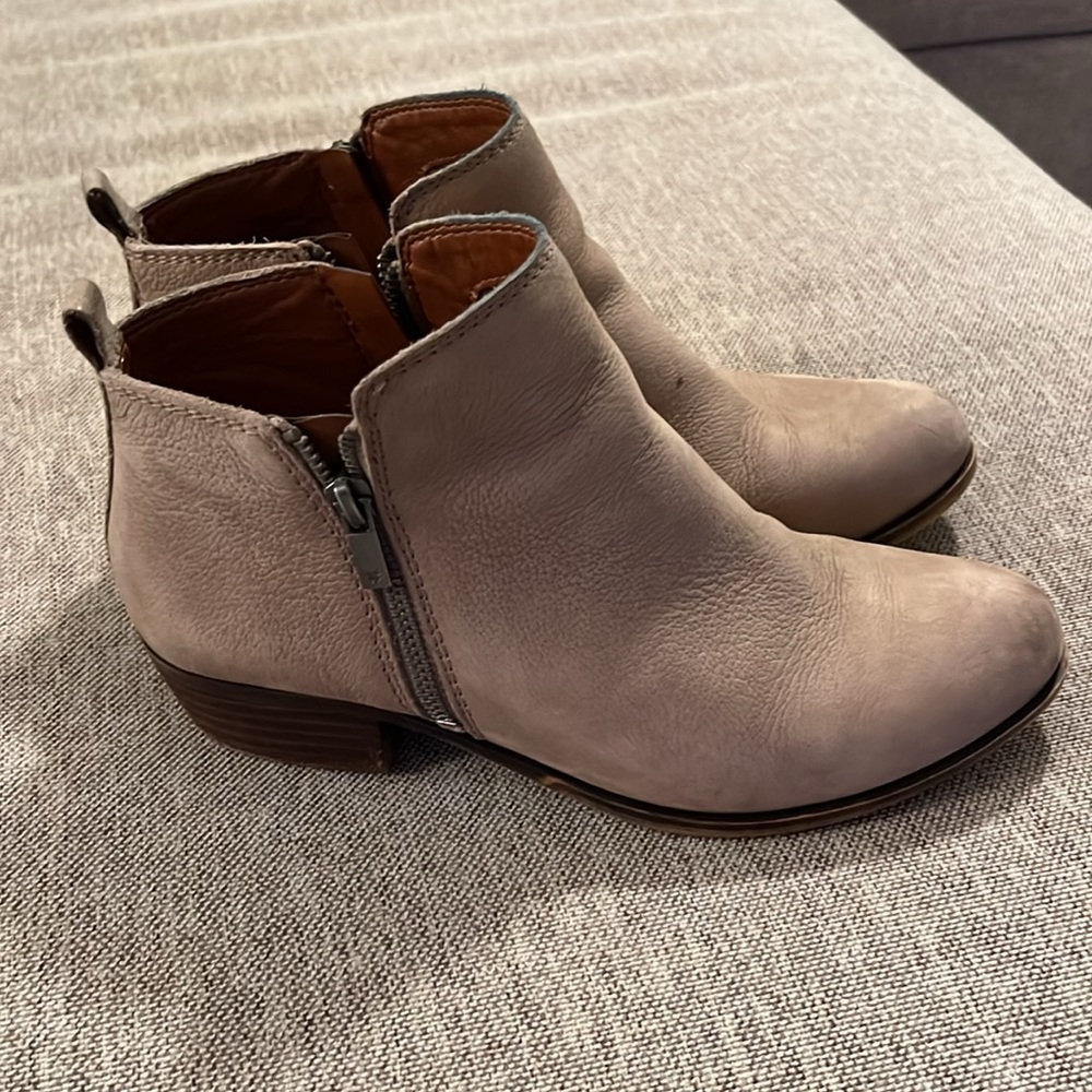 Lucky leather booties - inside zipper. Size 9. Tan.